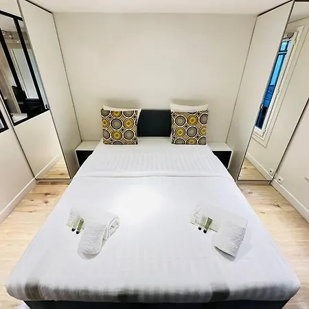 Great Flat In Center Of *