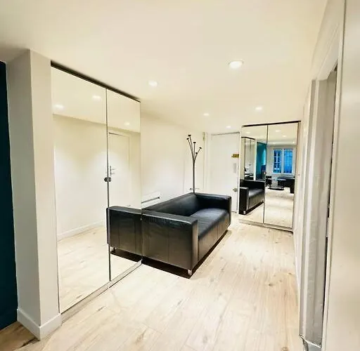 Great Flat In Center Of Apartment Paris